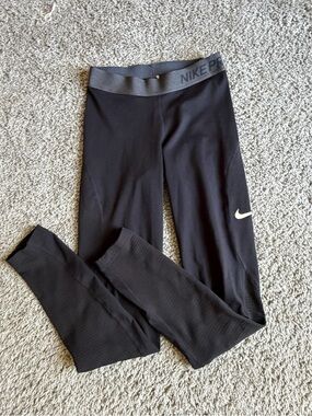 Nike   Pro black dri fit Performance Leggings with Grey Waistband